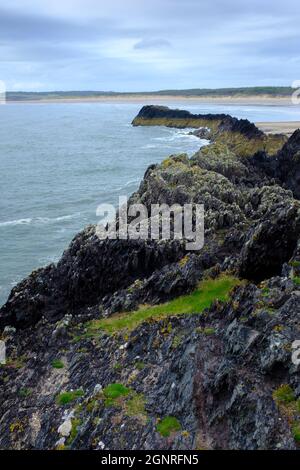 Szenen der Küste vor Llanddwyn Island auf Anglesey in North Wales, Großbritannien Stockfoto