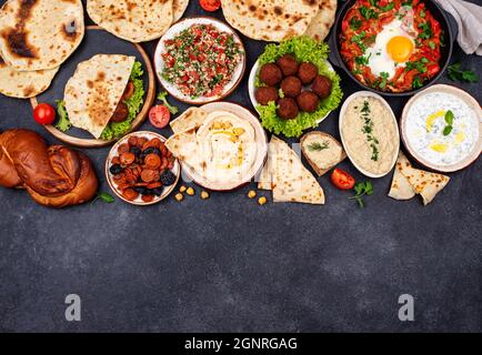 Traditionelles jüdisches, israelisches und nahöstliches Essen Stockfoto