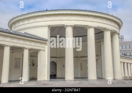 Aachen-der Elisenbrunnen in Aachen ist ein klassischer Bau der Architekten Johann Peter Cremer und Karl Friedrich Schinke Stockfoto