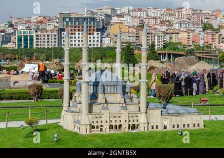 Miniatürk Park in Istanbul, Türkei. Kopie der Selimiye Moschee in Edirne, Türkei. Die Moschee wurde von Sultan Selim II. In Auftrag gegeben Stockfoto