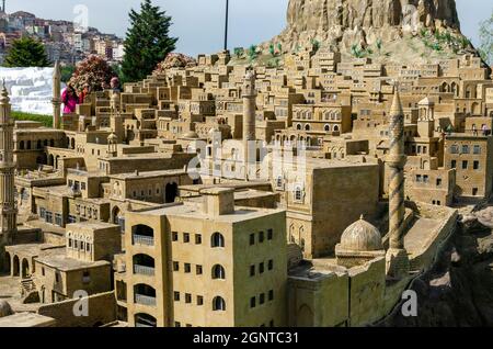 Modell der Stadt Mardin im Miniaturk Museum in Istanbul, Türkei. Stockfoto