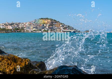 Kusadasi, Aydin, Türkei - 22. August 2021: Kusadasi Stadt an der ägäis. Stockfoto