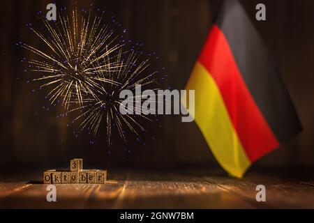 Postkarte zum Tag der deutschen Einheit. Datum 03. oktober, deutschlandflagge, Gruß Stockfoto