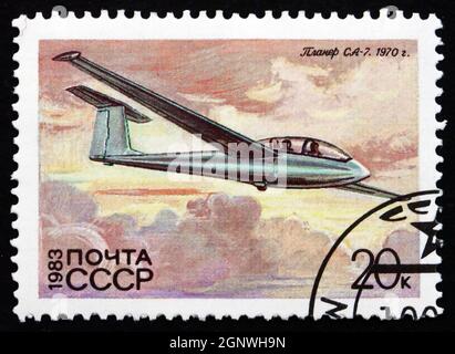 RUSSLAND - UM 1983: Eine in Russland gedruckte Briefmarke zeigt SA-7, Glider, um 1983 Stockfoto