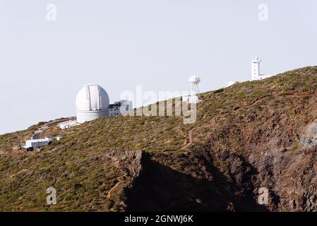 El Paso, Spanien - 14. August 2021: Astronomisches Observatorium Roque De Los Muchachos, La Palma, Kanarische Inseln. Stockfoto