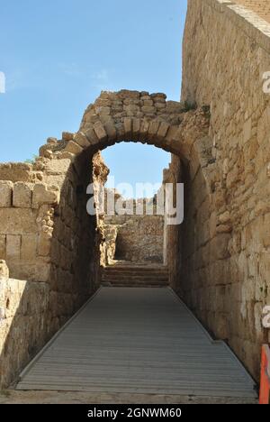 Teil des römischen Amphitheaters im Nationalpark Caesarea an der Mittelmeerküste Israels Stockfoto