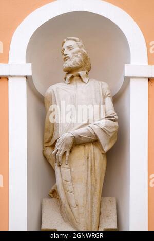 Saint Mark Krizin Statue auf der Fassade der Kathedrale von Annahme in Varazdin, Kroatien Stockfoto