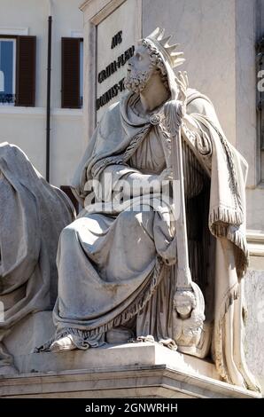 König David von Tadolini auf die Spalte von der Unbefleckten Empfängnis auf Piazza Mignanelli in Rom, Italien Stockfoto