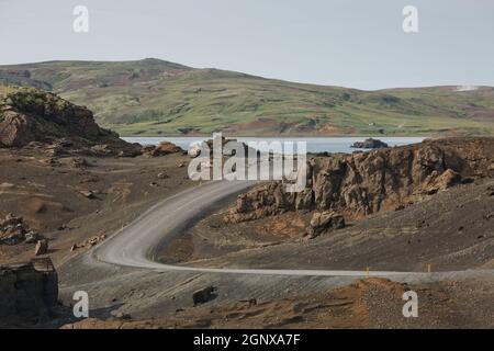 Kleifarvatn See in Reykjanesfólkvangur Naturschutzgebiet Park in Reykjanes Halbinsel in Südisland. Stockfoto