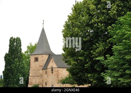 Die im vorromanischen um 820 Baustil errichtete Michalelskirche in Fulda direkt neben dem Dom stellt ein beeindruckend Monument mittelalterlicher Ba Stockfoto