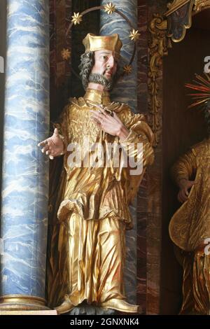 Der heilige Ignatius von Loyola, Statue am Altar in der Kathedrale von Annahme in Varazdin, Kroatien Stockfoto