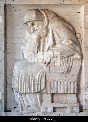 Bassrelief von Papst Sixtus V. von Ivan Mestrovic, Kirche San Girolamo dei Croatie in Rom, Italien Stockfoto