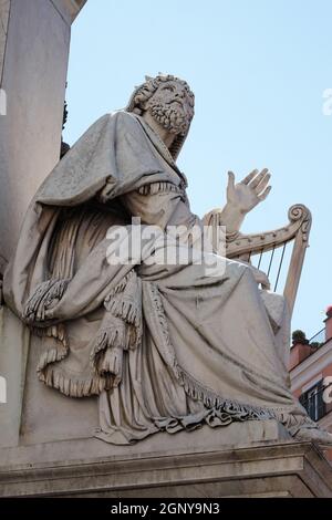 König David von Tadolini auf die Spalte von der Unbefleckten Empfängnis auf Piazza Mignanelli in Rom, Italien Stockfoto