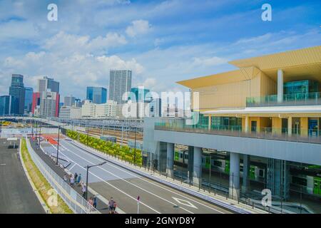 Bild der Takanawa Gateway Station. Drehort: Metropolregion Tokio Stockfoto