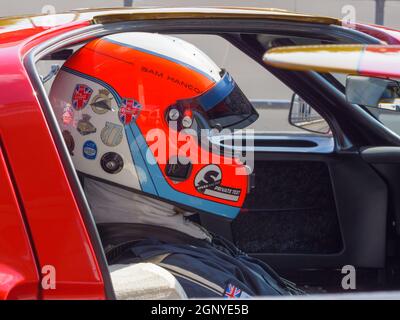 Sam Hancock beim Rennen auf der Rennstrecke von Goodwood Stockfoto