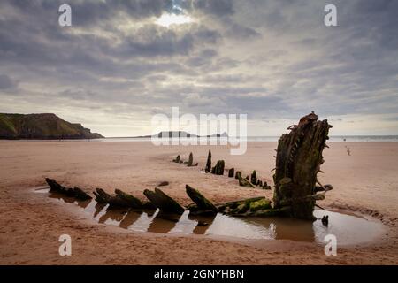 Helvetia Schiffswrack, Rhossili an einem stürmischen Septembernachmittag Stockfoto