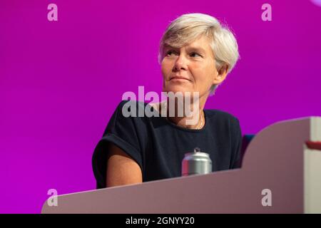 Brighton, Großbritannien. 28. September 2021. Kate Green, Schattenministerin für Bildung, während der Labour Party Conference 2021 in Brighton. Bilddatum: Dienstag, 28. September 2021. Bildnachweis sollte lauten: Matt Crossick/Empics/Alamy Live News Stockfoto
