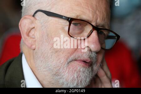 JEREMY CORBYN NIMMT AN DER SITZUNG ZUM STOPP, ZUM FEUER UND ZUR WIEDERANLAUFSVERSAMMLUNG TEIL, 2021 Stockfoto