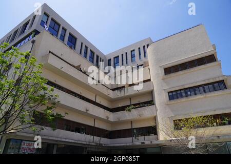 Hasohnim House in der Harakevet Street 16, Tel Aviv ein Gebäude im internationalen Stil, das 1937 vom Architekten Arie Lilienfeld entworfen wurde. Bauhaus-Architektur in Stockfoto