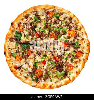 Isolierte Pizza mit Hackfleisch und Tomaten Stockfoto