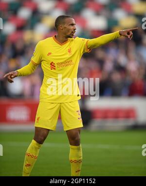 25. September 2021 - Brentford gegen Liverpool - die Premier League - Brentford Community Stadium Joel Matip von Liverpool während des Spiels der Premier League Stockfoto