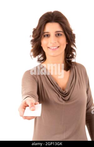 Glückliche junge Frau zeigen, Grußkarte, isoliert auf weiß Stockfoto