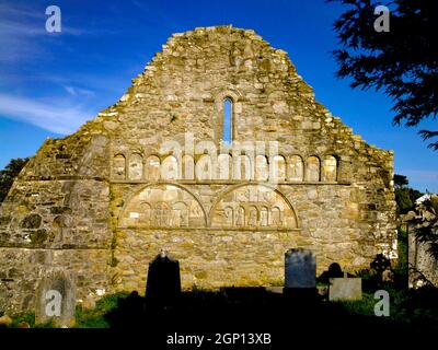 St. Declan's Medieval Cathedral und Ardmore Round Tower, County Waterford, Irland Stockfoto