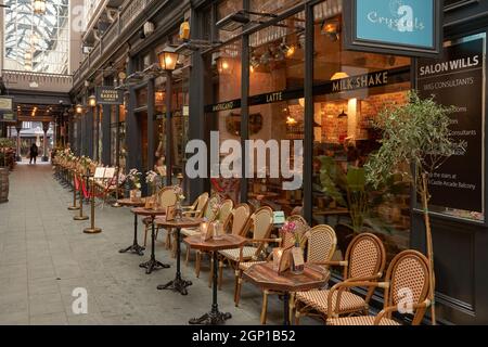 Coffee Barker, Cardiff. Ein Café im Retro-Stil in der Castle Arcade, Cardiff Stockfoto