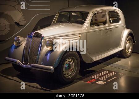 Turin, Italien - 13. August 2021: Lancia Aprilia im Nationalen Automobilmuseum (MAUTO) in Turin, Italien. Stockfoto