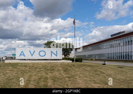 Montreal, QC, Kanada - 3. September 2021: Der Hauptsitz der Avon Company Canada in Montreal, QC, Kanada. Stockfoto