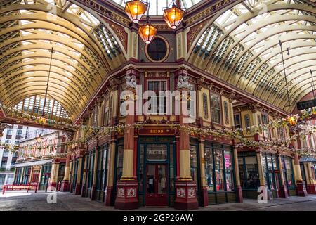 Leadenhall Market, einer der ältesten Märkte Londons aus dem 14. Jahrhundert, City of London, London, England Stockfoto