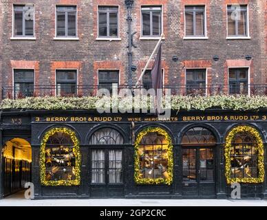 Berry Bros. & Rudd, Großbritannien ältester Wein- und Spirituosenhändler, gegründet 1698, London, England Stockfoto