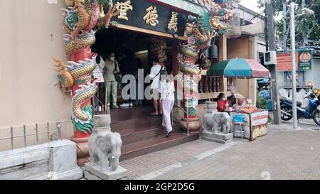 Wat Hua Lamphong Königlicher buddhistischer Tempel aka Coffin Temple Rama IV Road Bangkok Thailand Stockfoto