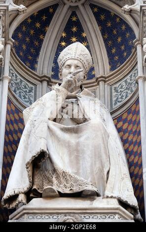 St. Antoninus (Antonio Pierozzi, der Erzbischof von Florenz), Portal von Cattedrale di Santa Maria del Fiore (Kathedrale Santa Maria del Fiore), F Stockfoto