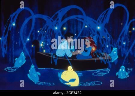 DIE KLEINE MEERJUNGFRAU, im Uhrzeigersinn von links: Prinz Eric, Ariel, Flunder, 1989. © Walt Disney Pictures / mit freundlicher Genehmigung von Everett Collection