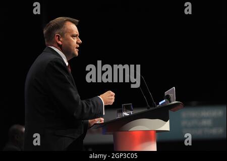 Brighton, England. September 2021. Nick Thomas-Symonds MP, Schatten-Innenminister, hält seine Rede während der Debatte über Justiz und Inneres, an der Nachmittagssitzung am vierten Tag der Jahreskonferenz der Labour Party im Brighton Center. Kevin Hayes/Alamy Live News Stockfoto