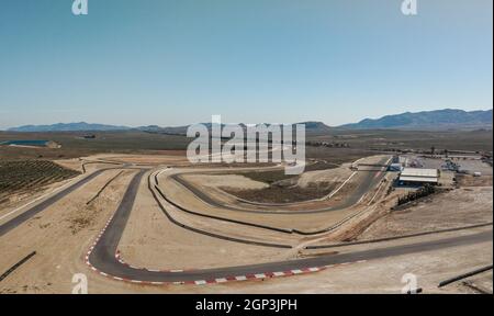 Andalusien Spanien Dezember 2020 Luftaufnahme des Circuito De Almeria Rennbahn in der Wüste Tabernas Stockfoto