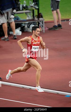 Ignacio Fontes bei den Olympischen Spielen 2020 in Tokio in den 1500 Metern. Stockfoto