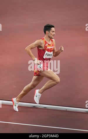 Ignacio Fontes bei den Olympischen Spielen 2020 in Tokio in den 1500 Metern. Stockfoto