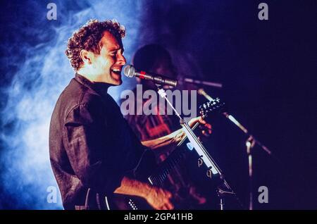 Musiker Johnny Clegg bei den World Corporate Games, Johannesburg, Südafrika, 1994. (Gescanntes Filmbild) Stockfoto