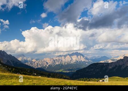 Landschaft am Giau-Pass in den Dolomiten, Italien Stockfoto