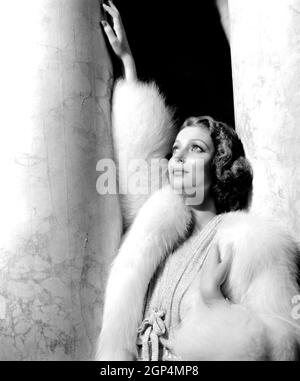 LOVE IS NEWS, Loretta Young, 1937. TM und Copyright ©20th Century-Fox Film Corp./Courtesy Everett Collection