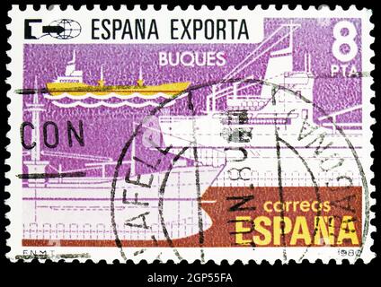 MOSKAU, RUSSLAND - 5. AUGUST 2021: Die in Spanien gedruckte Briefmarke zeigt Schiffe, Exportserien, um 1980 Stockfoto