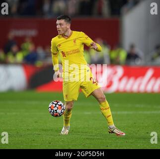 25. September 2021 - Brentford gegen Liverpool - die Premier League - Brentford Community Stadium Andrew Robertson von Liverpool während der Premier League Stockfoto