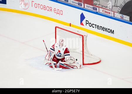 Podolsk, RUSSLAND - 25. JANUAR 2020: Gross V. (32) auf einem Tor beim Eishockeyspiel Vityaz vs. Lokomotiv zur russischen KHL-Meisterschaft in Podolsk, Russland. Lokomotiv gewann 5:2 Stockfoto