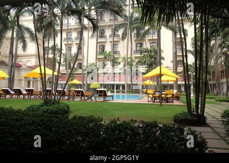 Oberoi Grand Hotel früher als das Grand Hotel bekannt, liegt im Herzen von Kalkutta an der Jawaharlal Nehru Road, Indien Stockfoto