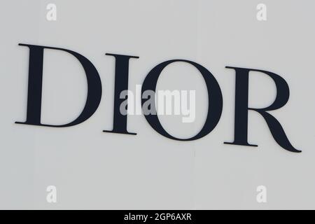Paris, Frankreich. 28. Sep, 2021. Under Covid-19 Pandemie - Christian Dior. Paris, Frankreich., . am 28. September 2021. Dior Logo (Foto von Pierre Teyssot/ESPA-Images) Quelle: European Sports Photo Agency/Alamy Live News Stockfoto