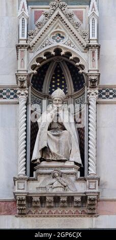 St. Antoninus (Antonio Pierozzi, der Erzbischof von Florenz), Portal von Cattedrale di Santa Maria del Fiore (Kathedrale Santa Maria del Fiore), F Stockfoto