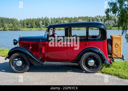 Oldtimer Hillman Minx Baujahr 1933, 3 Gänge, 1.185 cm Hubraum, 4 Zylinder, 30 ps, 950 kg Gewicht, Österreich Stockfoto