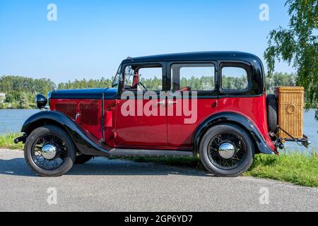 Oldtimer Hillman Minx Baujahr 1933, 3 Gänge, 1.185 cm Hubraum, 4 Zylinder, 30 ps, 950 kg Gewicht, Österreich Stockfoto